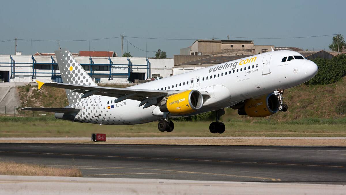 Another Airline Goes Crypto: Vueling To Accept Payment In Bitcoin