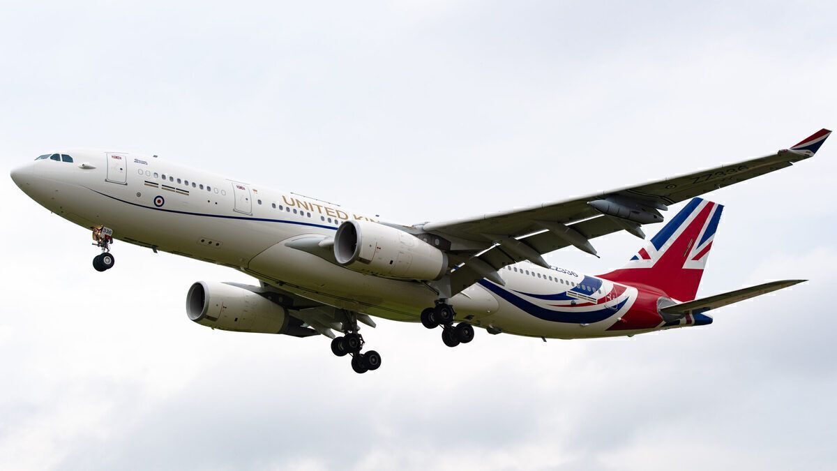 Brand New Titan Airbus A321neo Repainted For UK Government