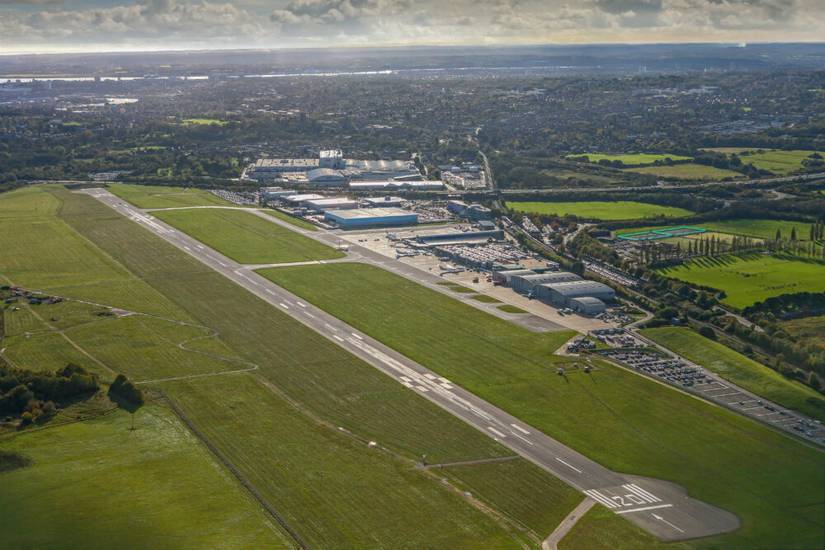 RUNWAYS main image 1