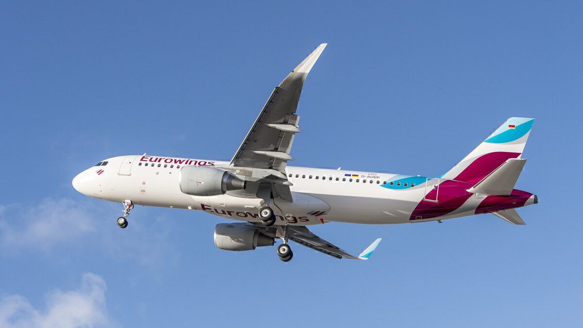 Eurowings Begins Selling Empty Middle Seats For Just $12