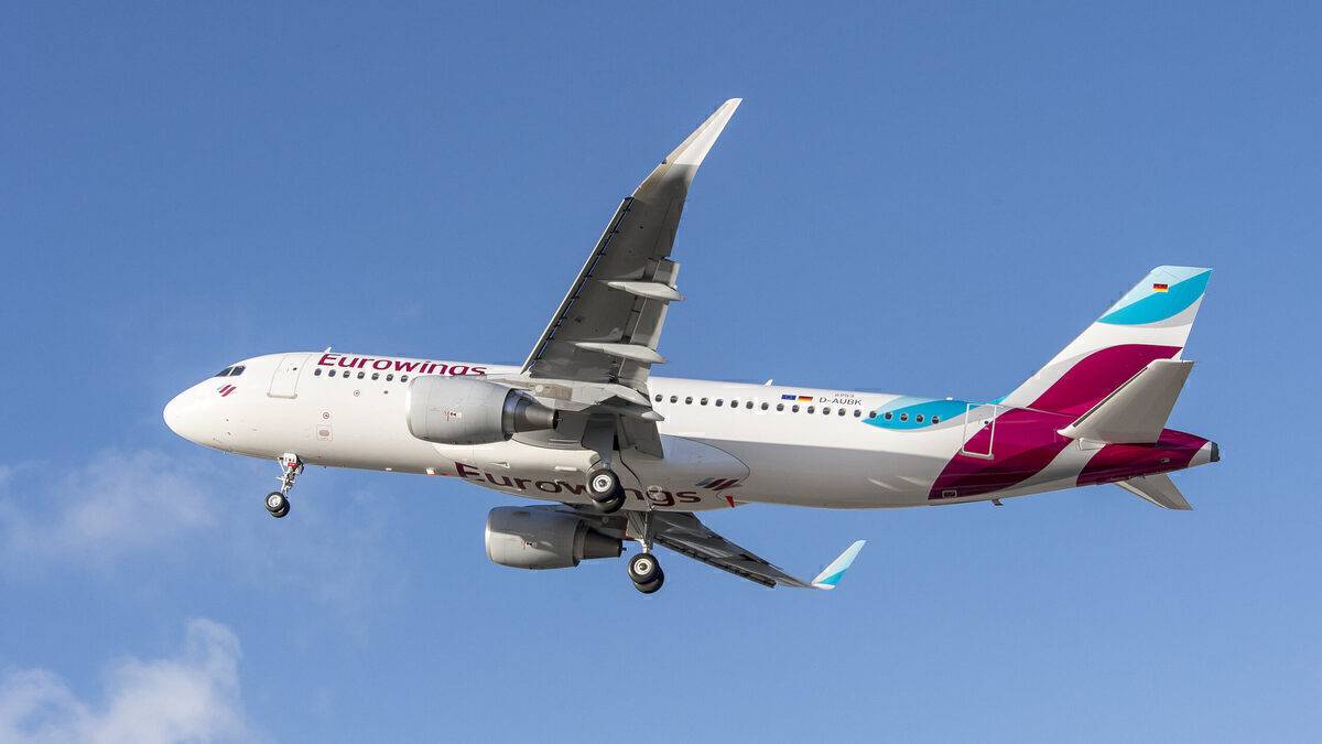 Eurowings Begins Selling Empty Middle Seats For Just $12