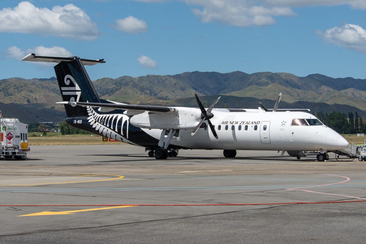 Air New Zealand Flight Targeted With A Laser On Approach