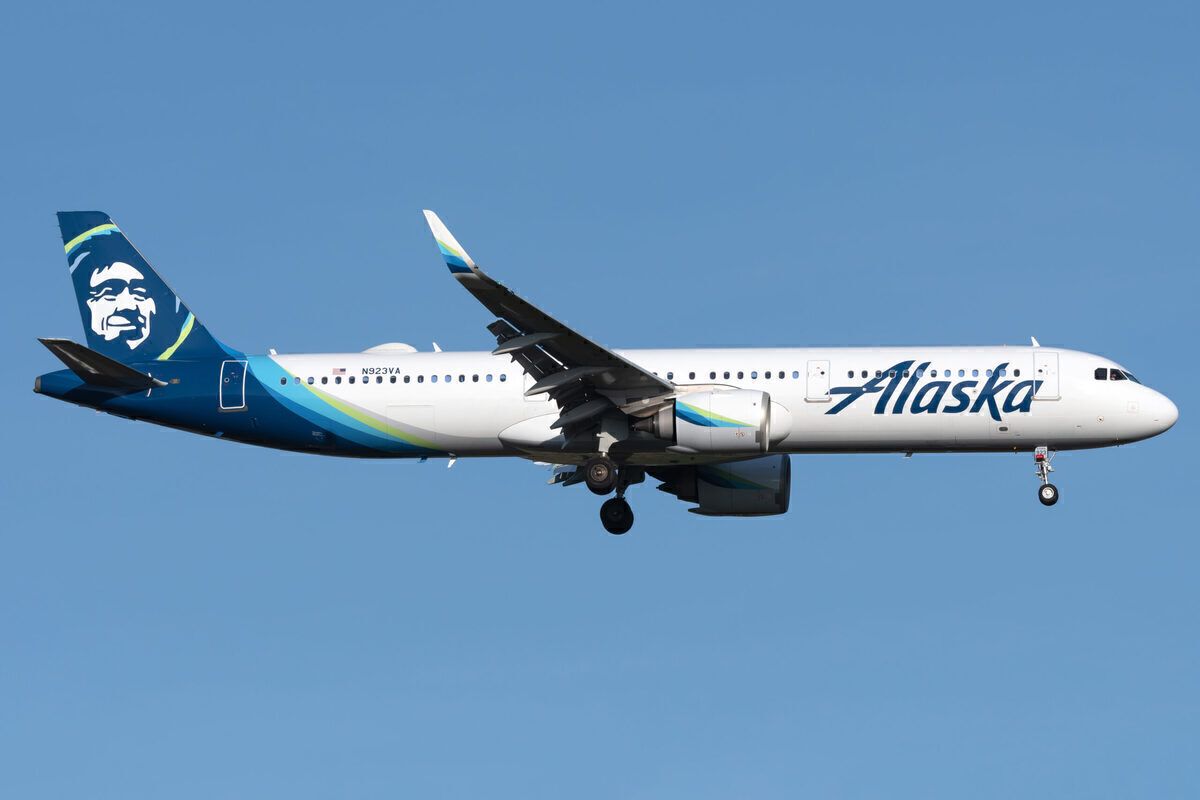 Alaska Airlines Unblocked Middle Seats At The Right Time