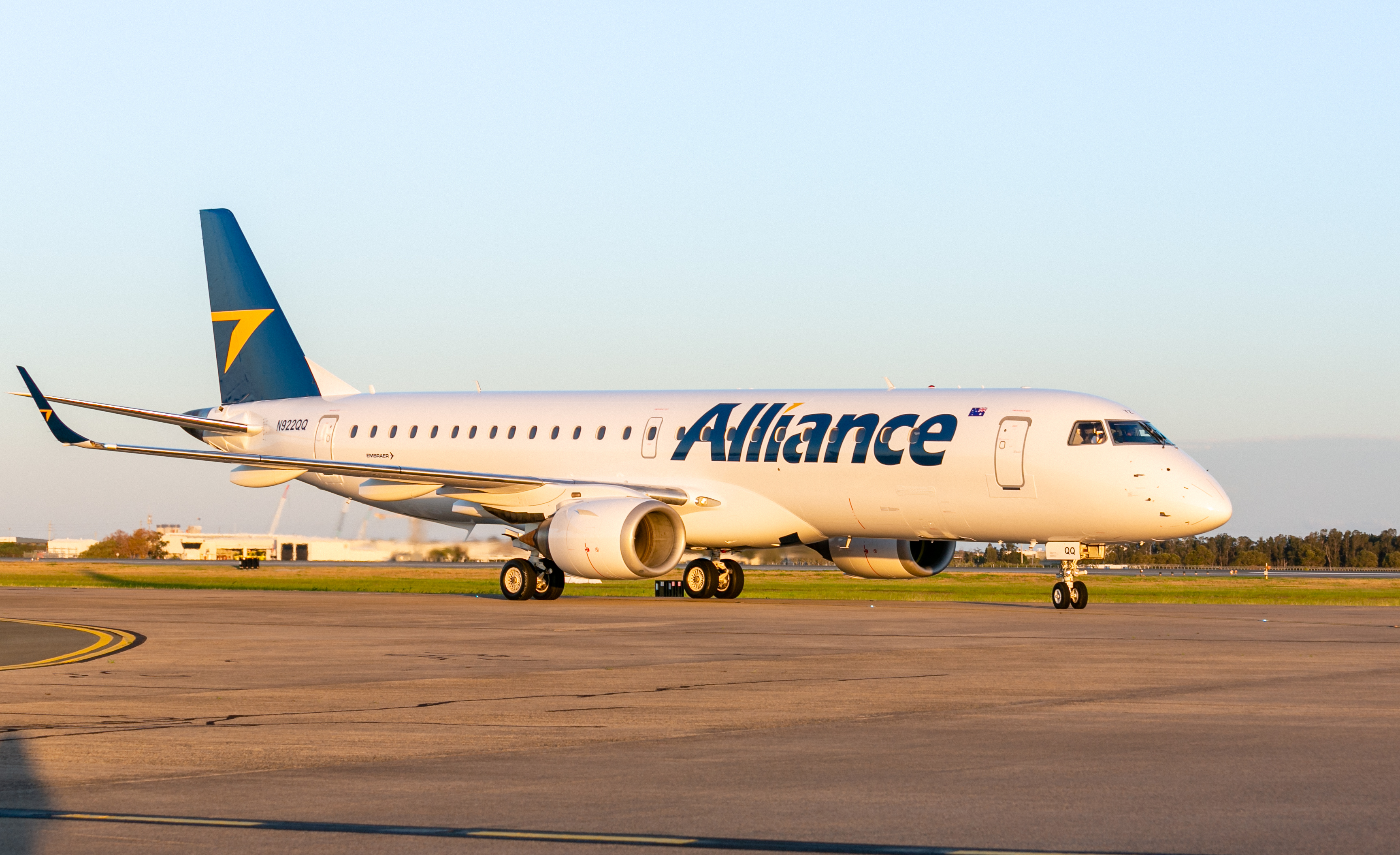 Alliance Embraer E190s To Start Flying For QantasLink From May 25th