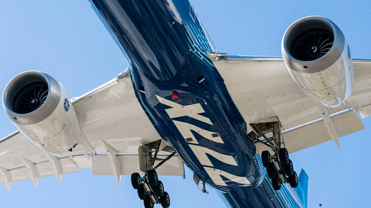 The Boeing 777X - The New Twin Engined Jumbo Coming Soon