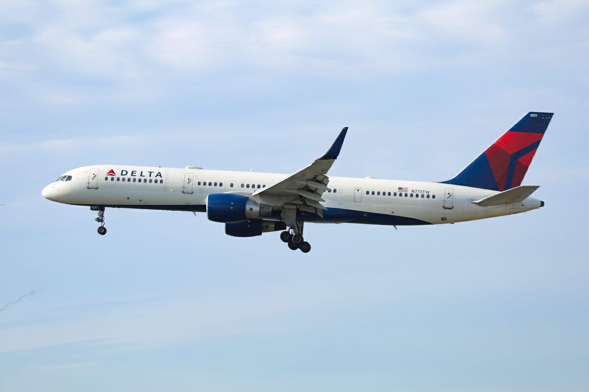 No More Blocked Seats: Delta Air Lines Lifts Load Factor Caps