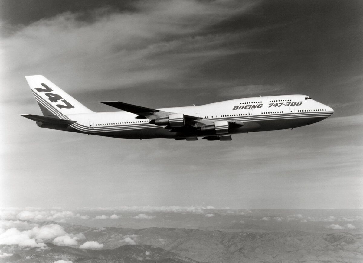 Mahan Air's 35 Year Old Boeing 747-300 Flies Again After 5 Years