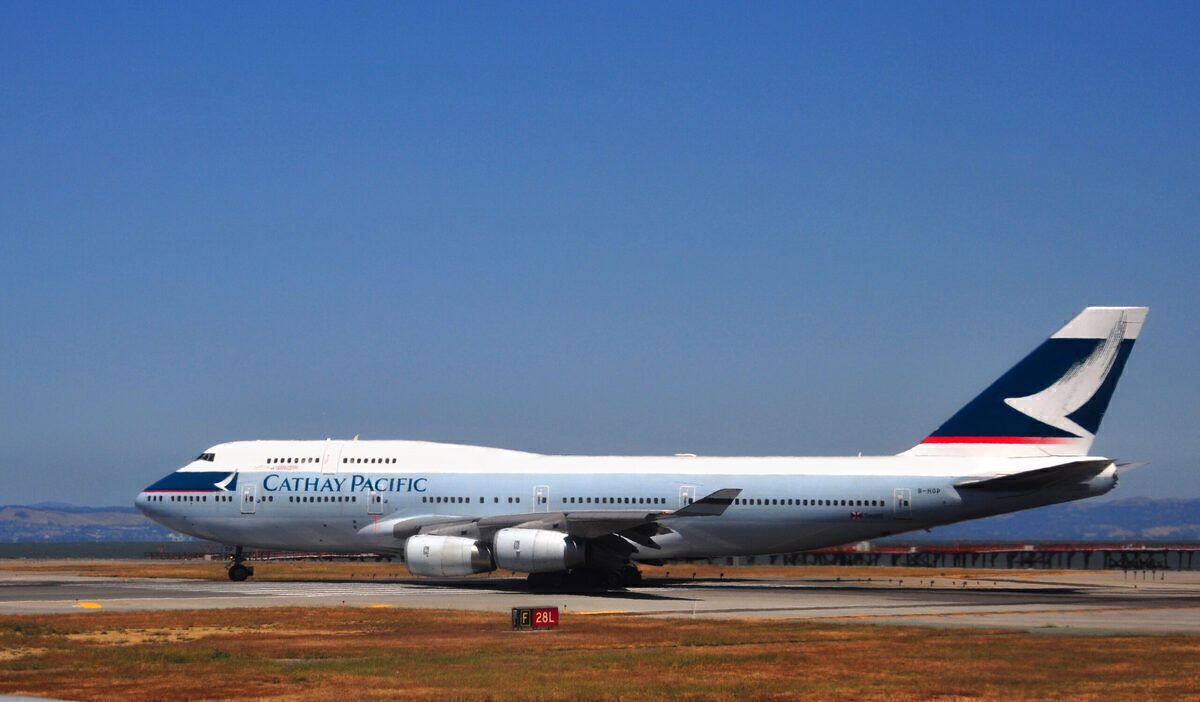 航空機・ヘリコプター CX Cathay Pacific Boeing 747-400 \"B-HUI\" 航空機・ヘリコプター CX Cathay Pacific Boeing 747-400 