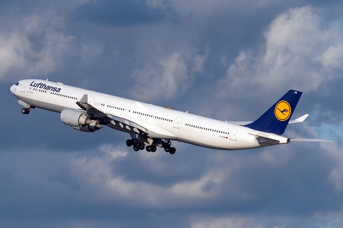 Lufthansa Puts 12 Airbus A340s Up For Sale