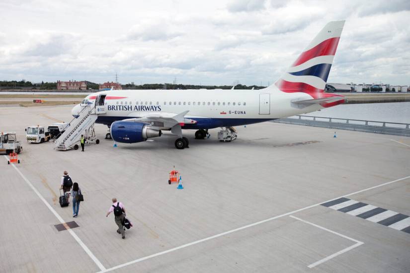 BA A318 At LCY