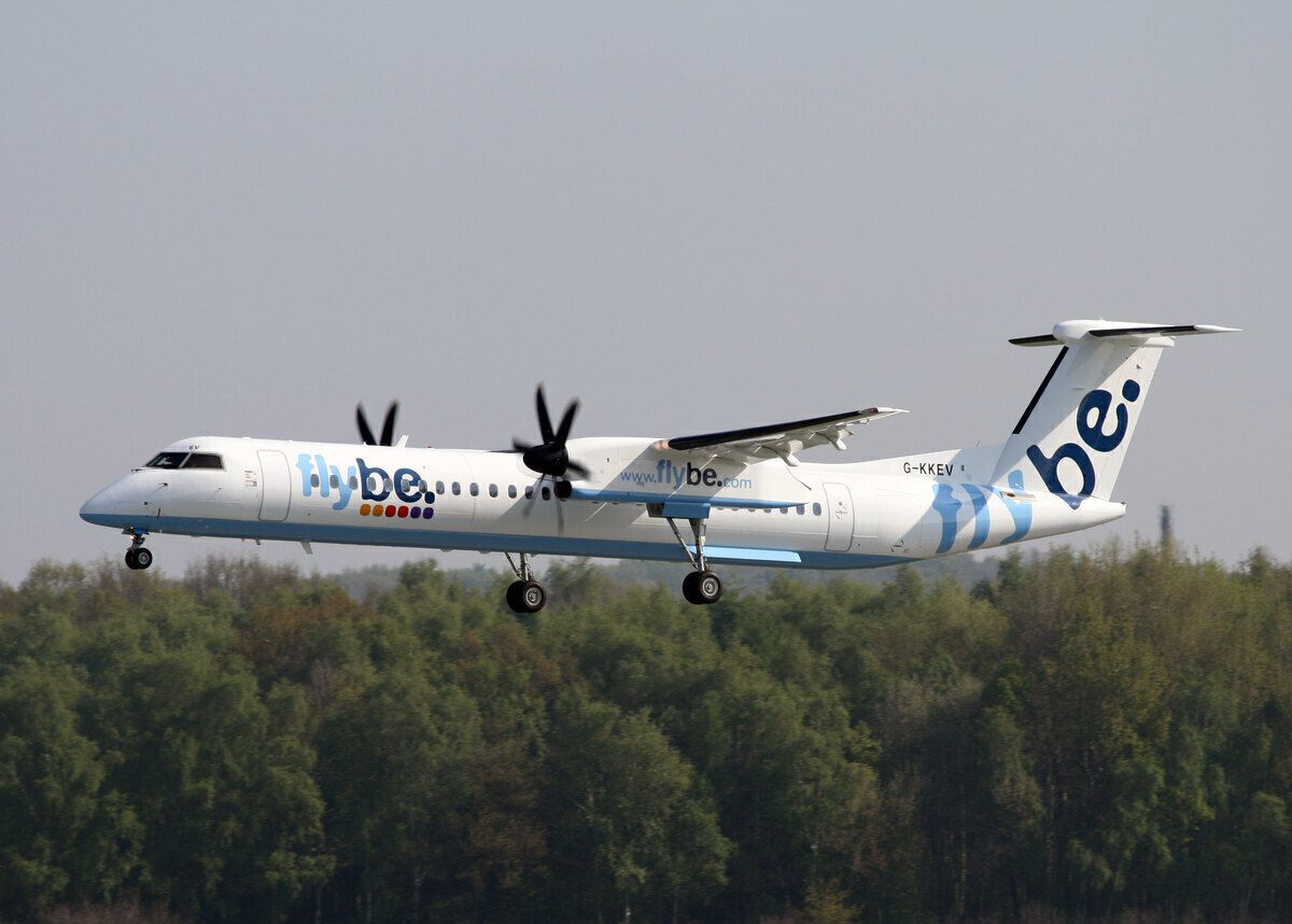Former Flybe Dash 8 Makes Its Debut As A Water Bomber