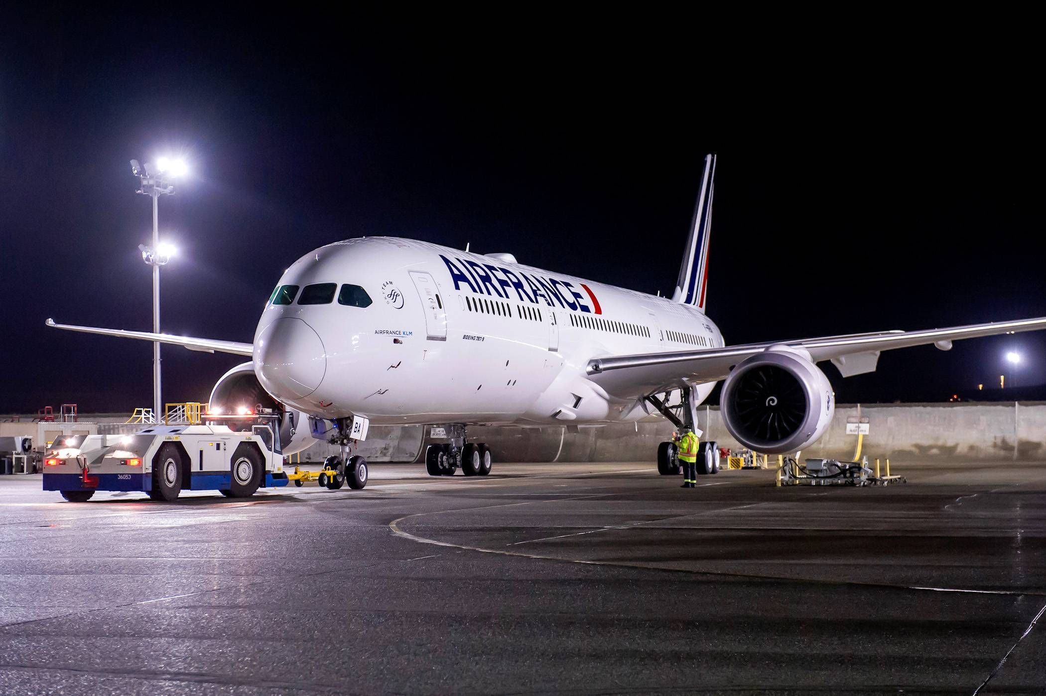 Air France Moscow Flight Cancelled Due To Lack Of Russian Airspace Permission