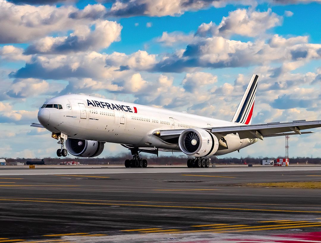Air-France-Boeing-777-328ER-F-
