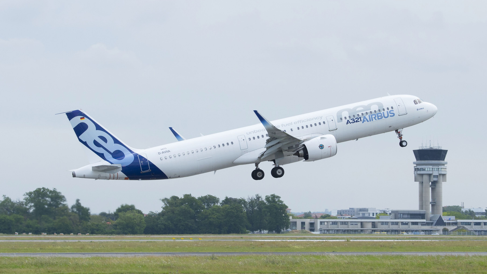 How The Pandemic Fueled The Switch To More Fuel Efficient Jets