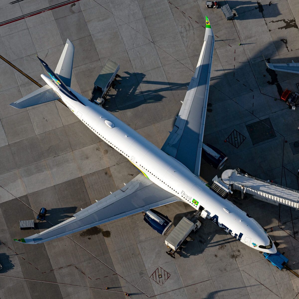 Azul Sets Its Eyes On Buying LATAM Airlines Brazil