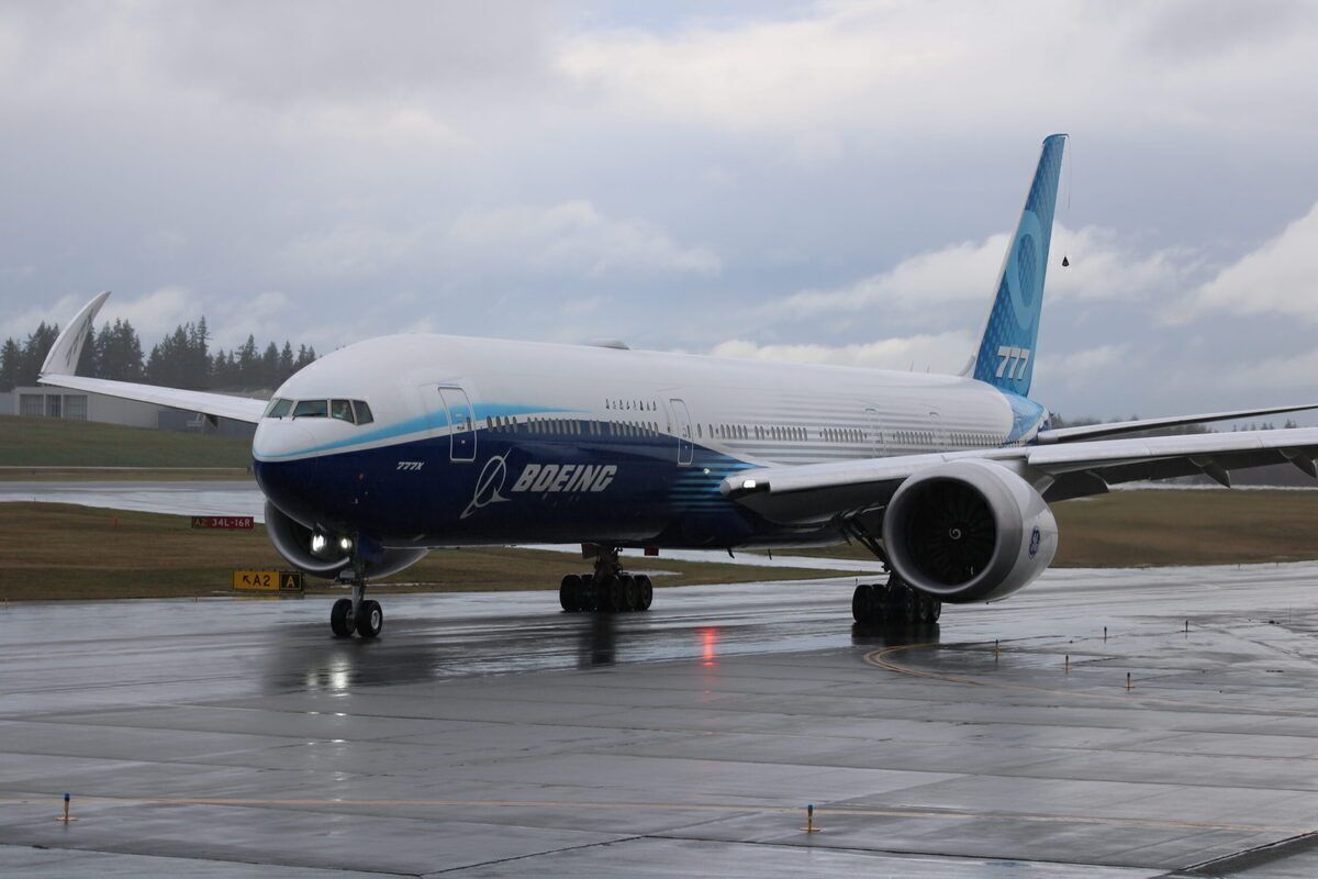 Qatar Airways Expects Boeing 777X Deliveries As Soon As 2022