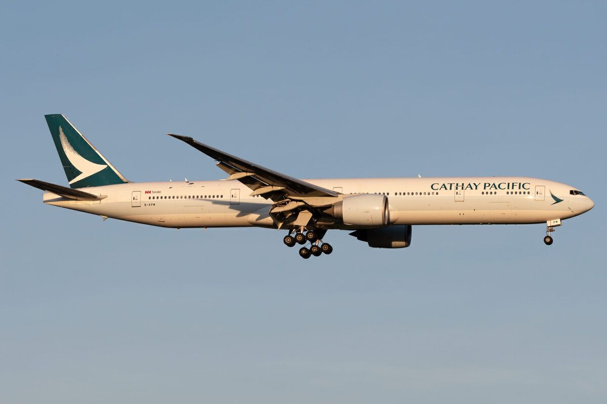 Why Are Planes' Landing Gear Tilted?