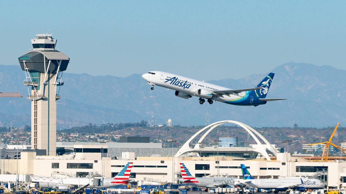 US Carriers Are Back: How Many Flights Are They Operating?