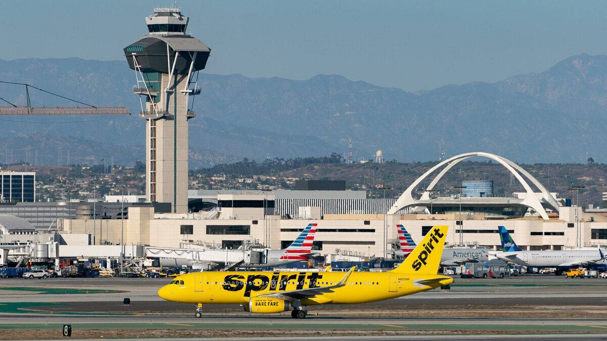 Rebounding Travel: US Passenger Numbers Edge Closer To 2 Million