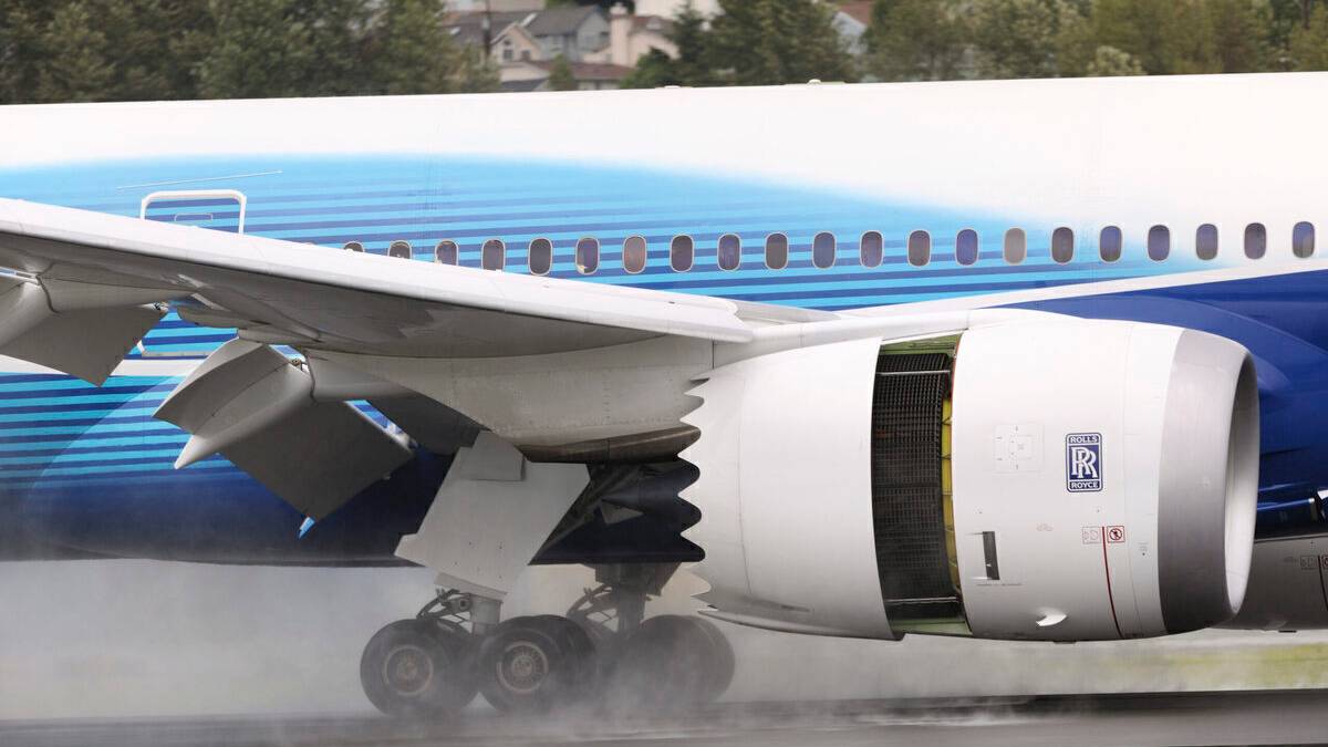 Why Reverse Thrust Is Not Used In Flight