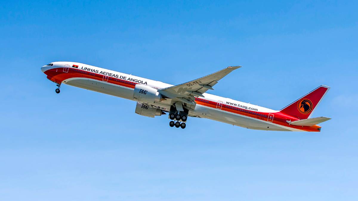 Five Years Ago: TAAG Angola Airlines Takes First Boeing 777-300ER