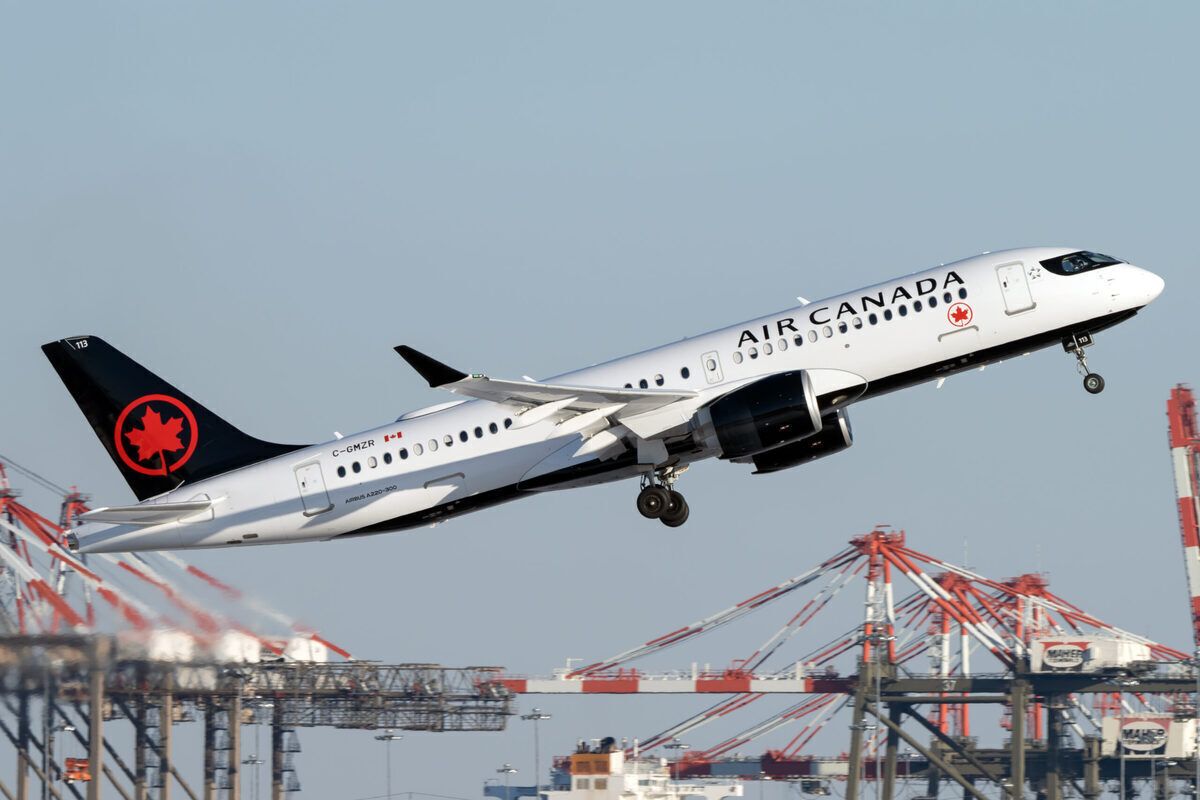 An Air Canada A220 Engine Shut Down Before Newark Diversion