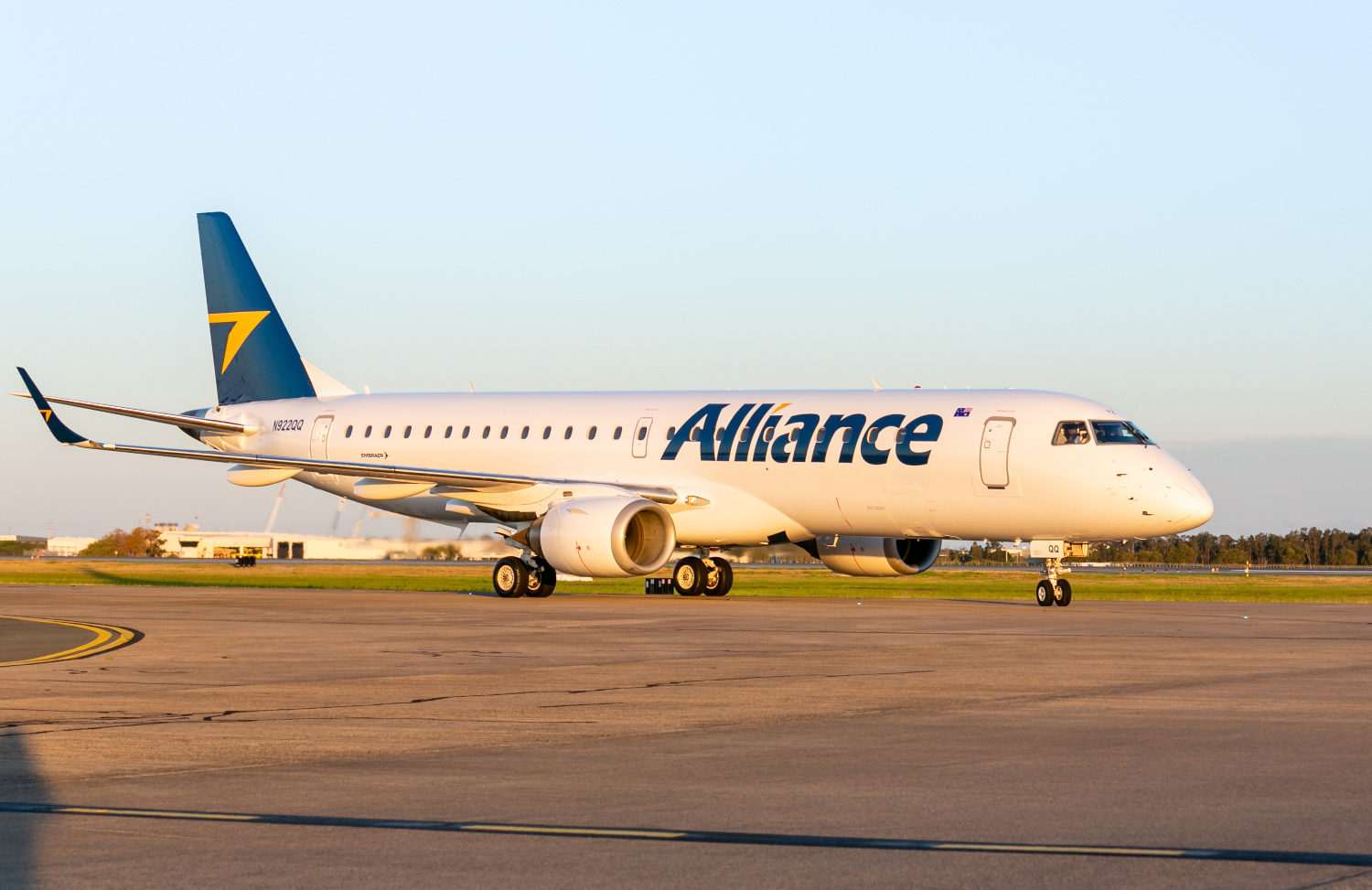 Qantas Is Now Operating 5 Embraer E190s From Alliance Airlines