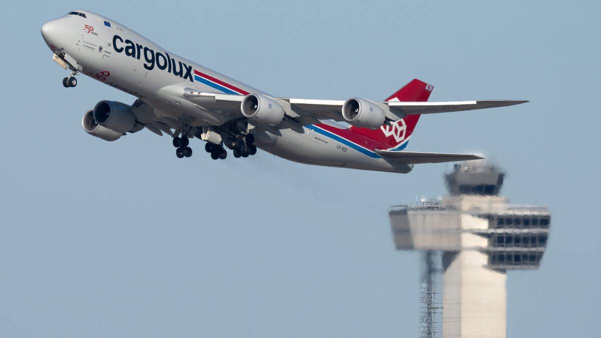 Oops: Southwest Boeing 737 And Cargolux Boeing 747-8F Suffer Minor Collision In Chicago