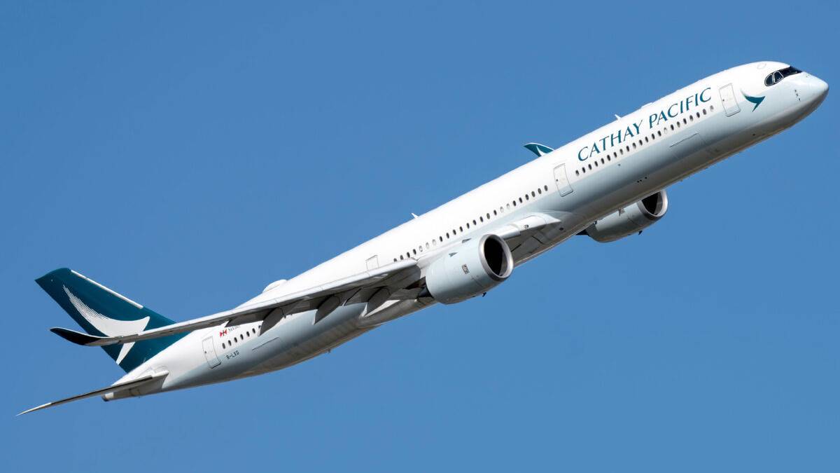 Cathay Pacific Considers Closing Its London Pilot Base
