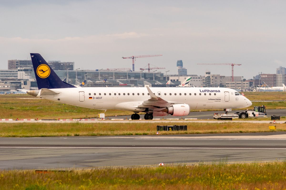 Lufthansa Replaces Its Shortest Route With A Bus Service