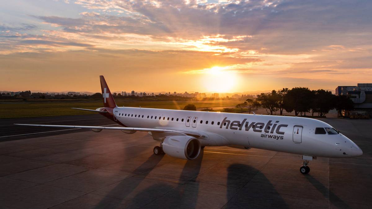 Helvetic Airways Takes Its 1st Of 4 Embraer E195-E2 Aircraft