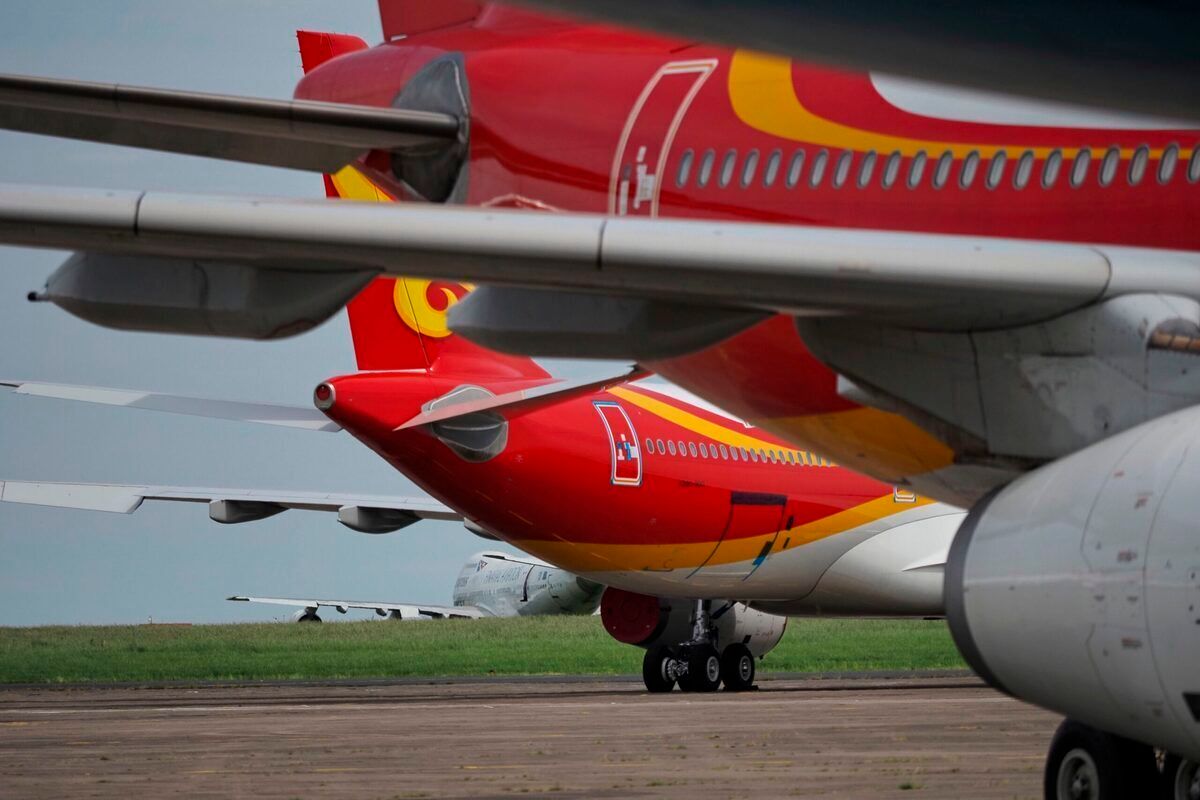 Hong Kong Airlines To Lay Off 700 Members Of Staff