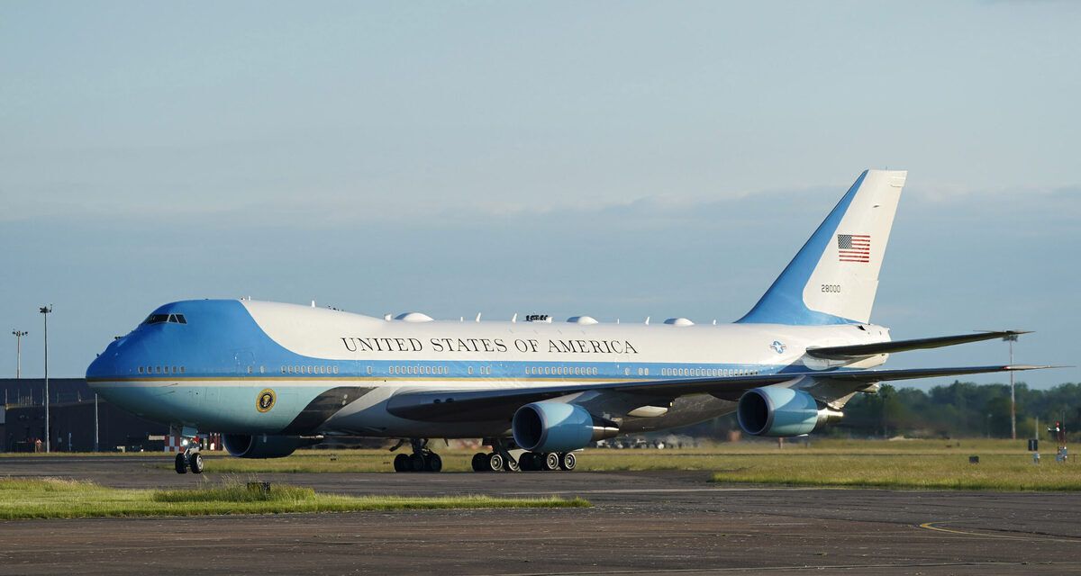 What It Takes To Fly The President In Air Force One