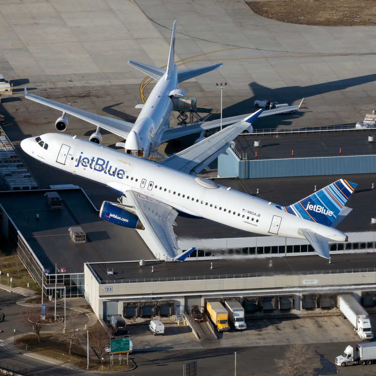 Pandemic Leisure Growth: JetBlue Lands In Los Cabos, Mexico