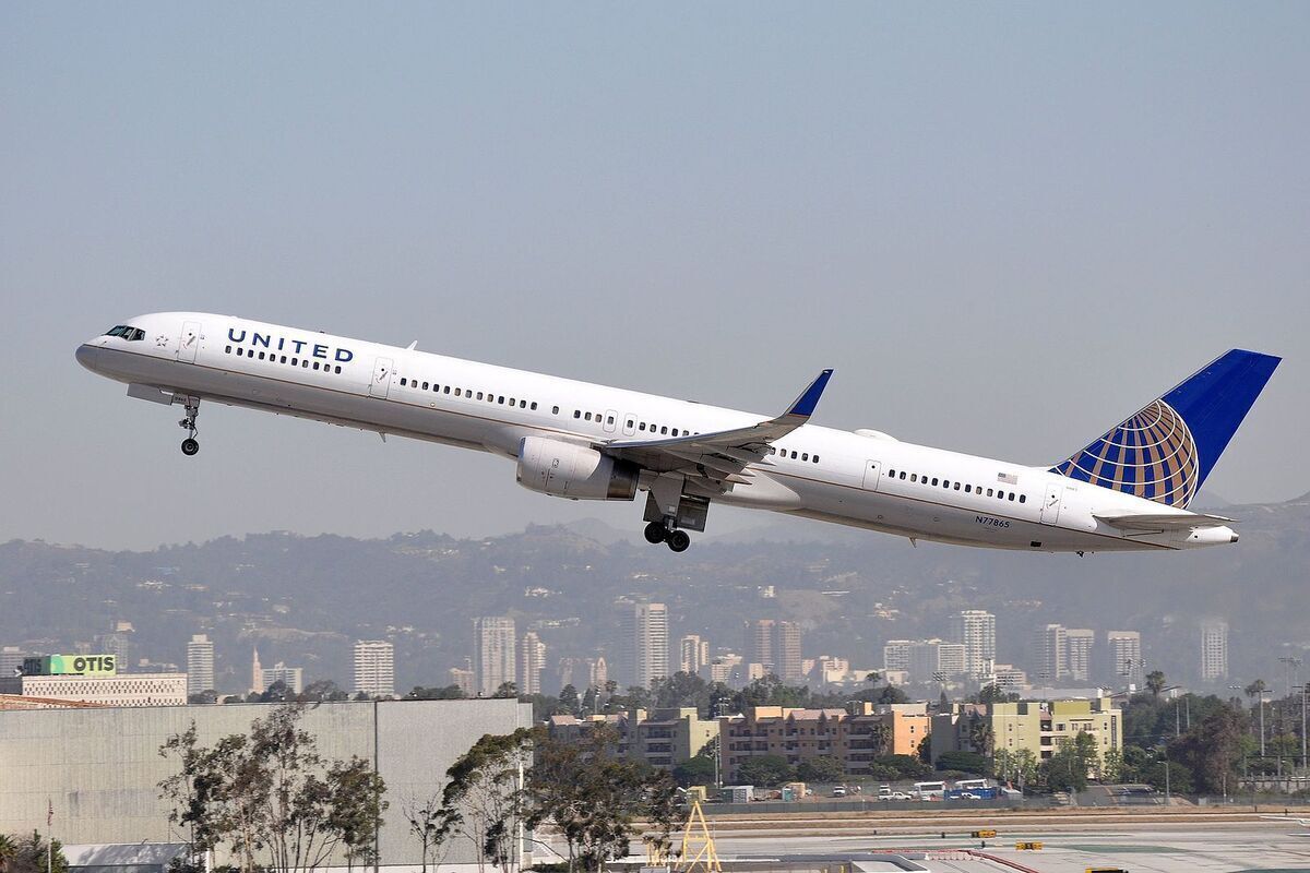 Flying Pencil: Inside United’s Boeing 757-300 Operations