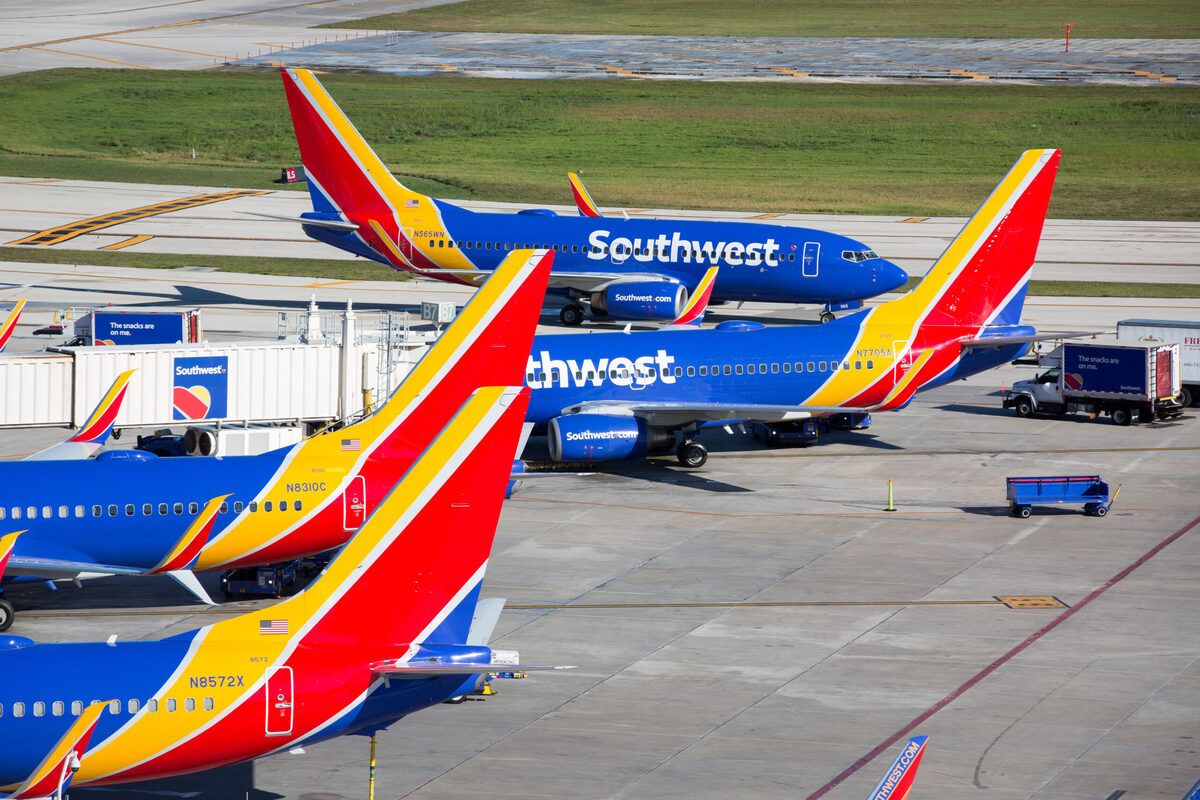 Southwest Airlines Hiring 120 Pilots As Recovery Continues