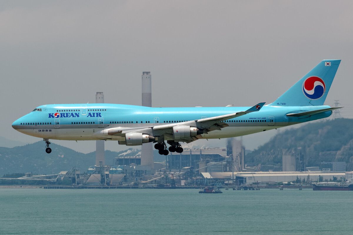 What Happened To Korean Air's Passenger Boeing 747-400s?
