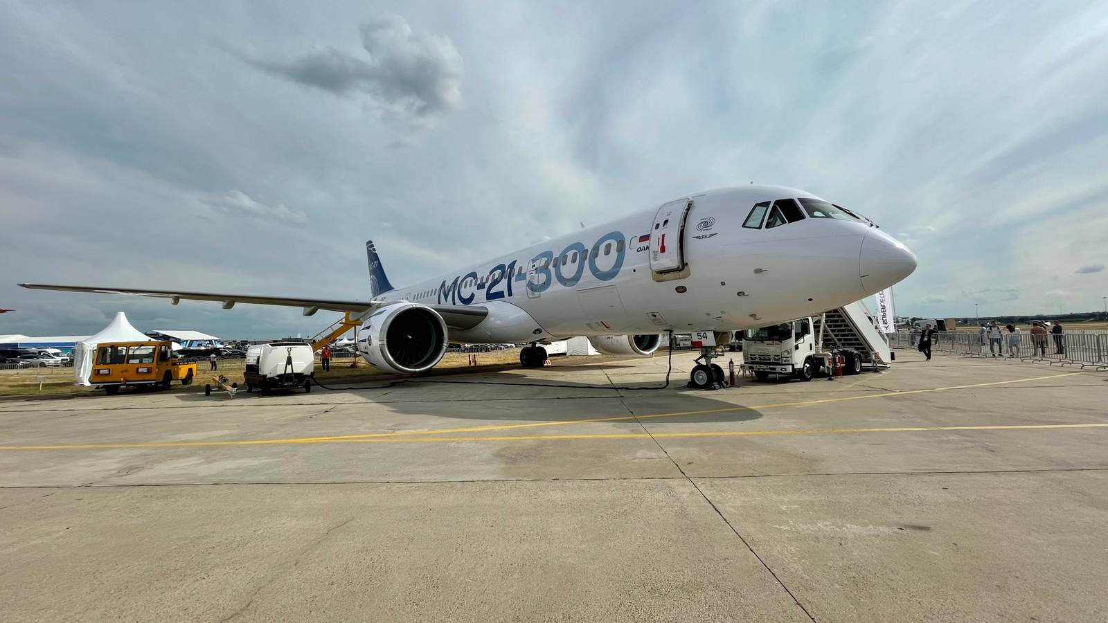 Rossiya Wants A New IFE System For Its Irkut MC-21 Aircraft