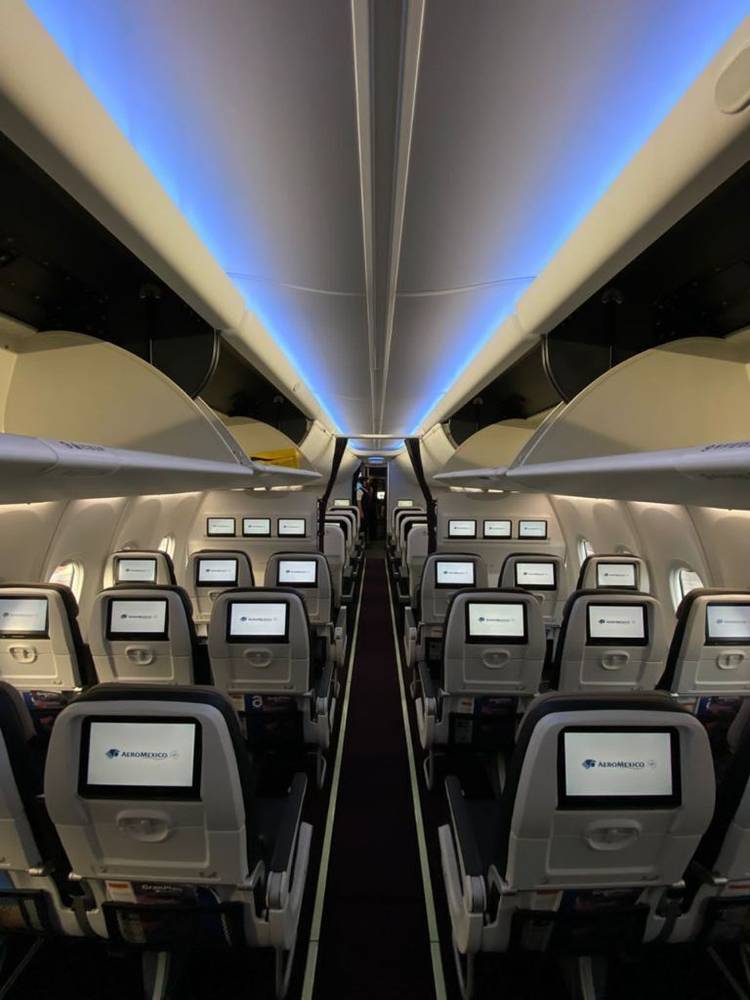 Aeromexico Boeing 737 MAX 9 Seat Map Cabin Layout and Seat Dimensions