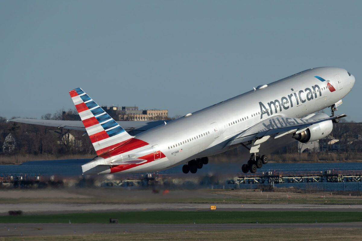 American Airlines Is Coming Back With Improving Financial Fortunes