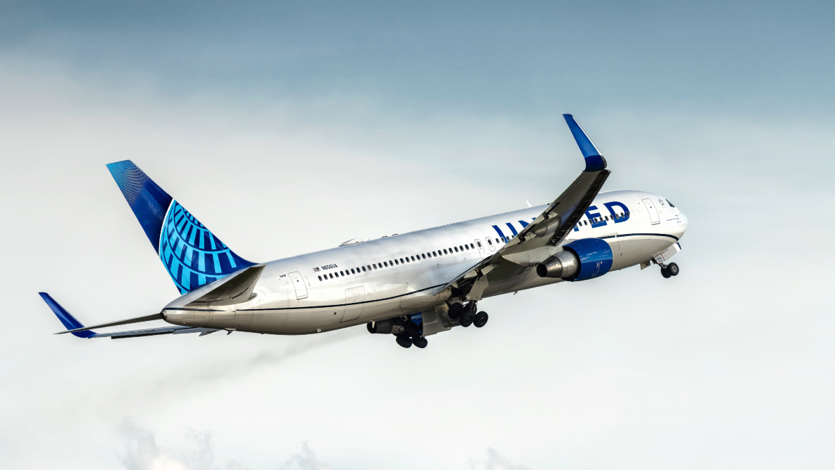United Airlines Now Allows Passengers To Pre-Order Food And Drinks