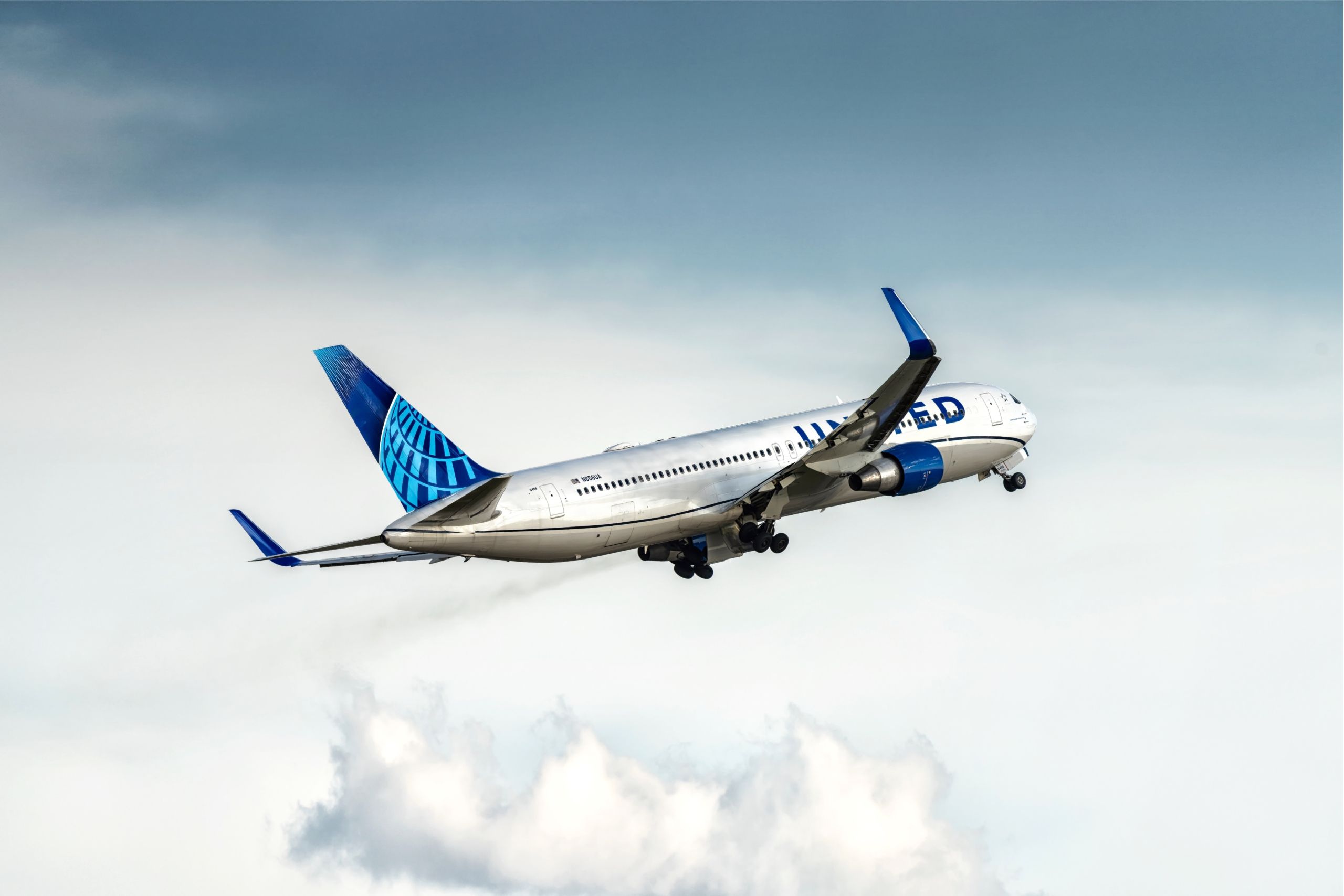 United Airlines Looks To Outsource Its Catering Operation