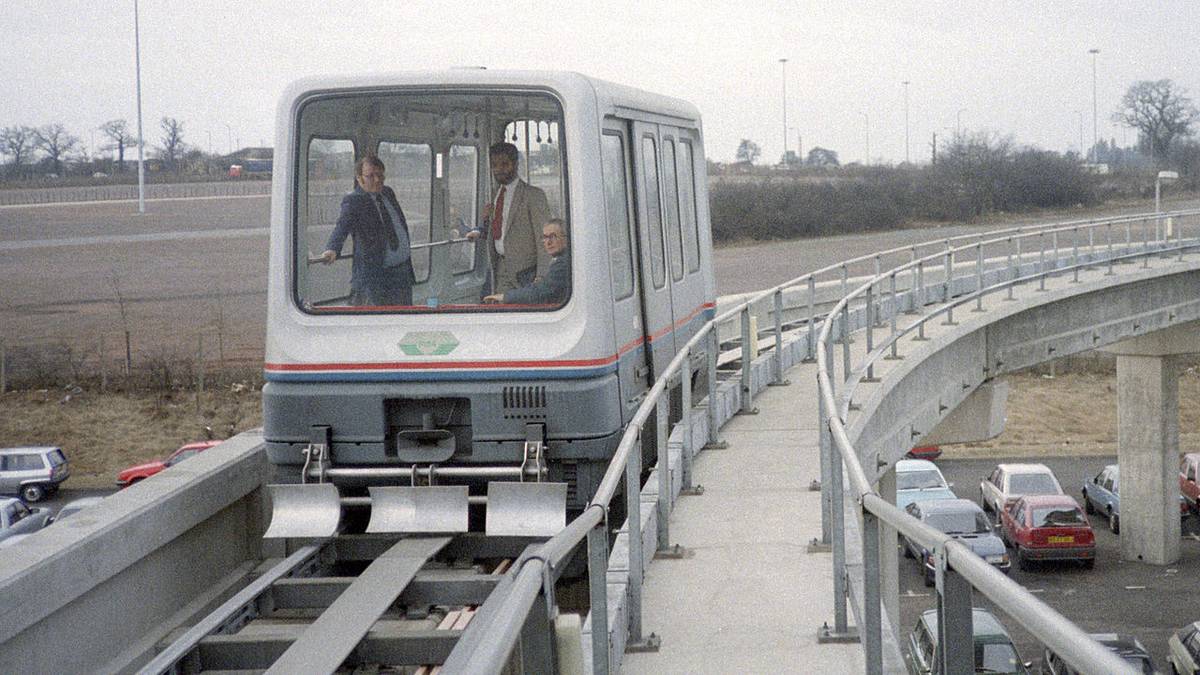 Why Did Birmingham Airport's Maglev Shuttle Close After Just 11 Years?