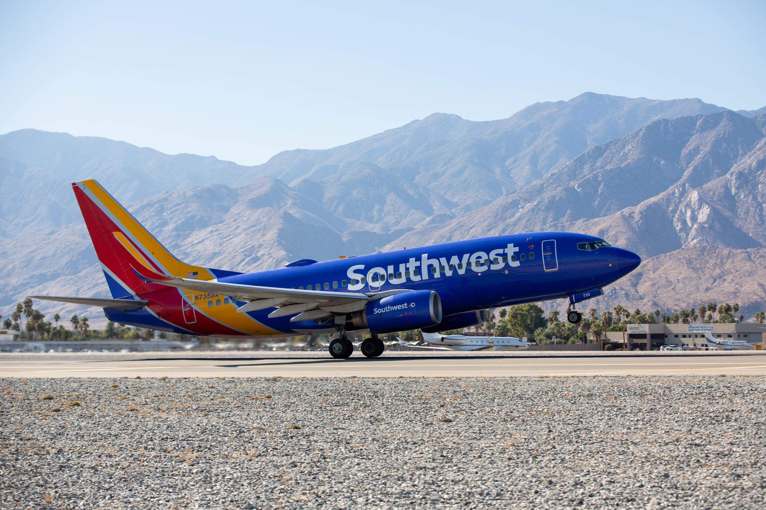 Southwest Offers Referral Bonuses To Try And Boost Crew Applicants