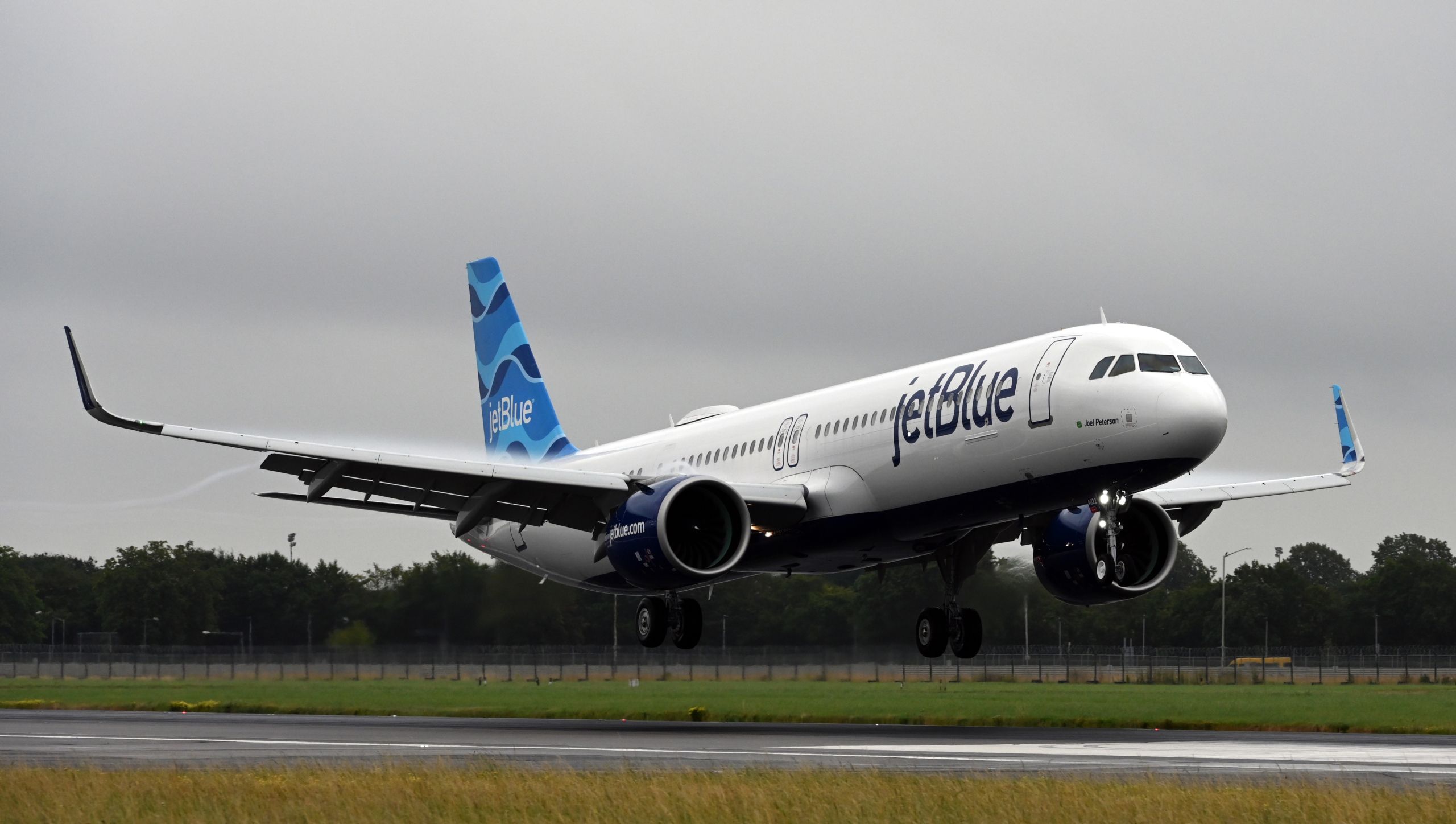 JetBlue Launches Ticket Sales For Transatlantic Paris Flights