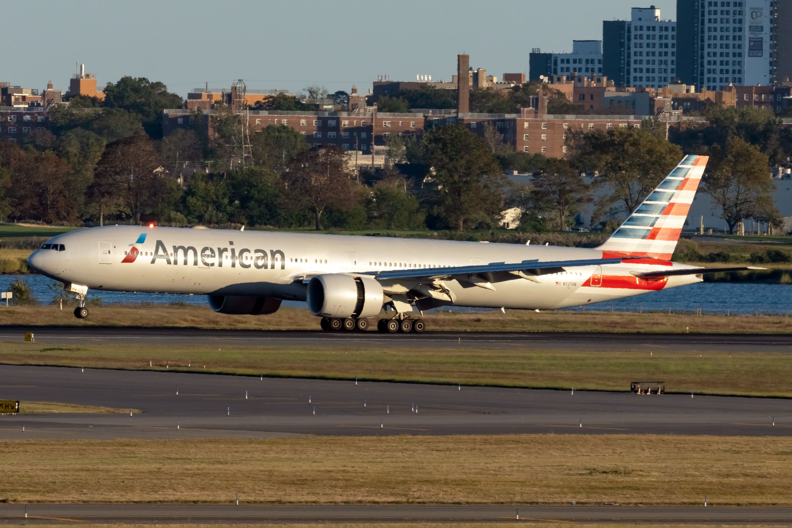 As Premium Travel Comes Back American Airlines Plots Flagship Lounge Reopening