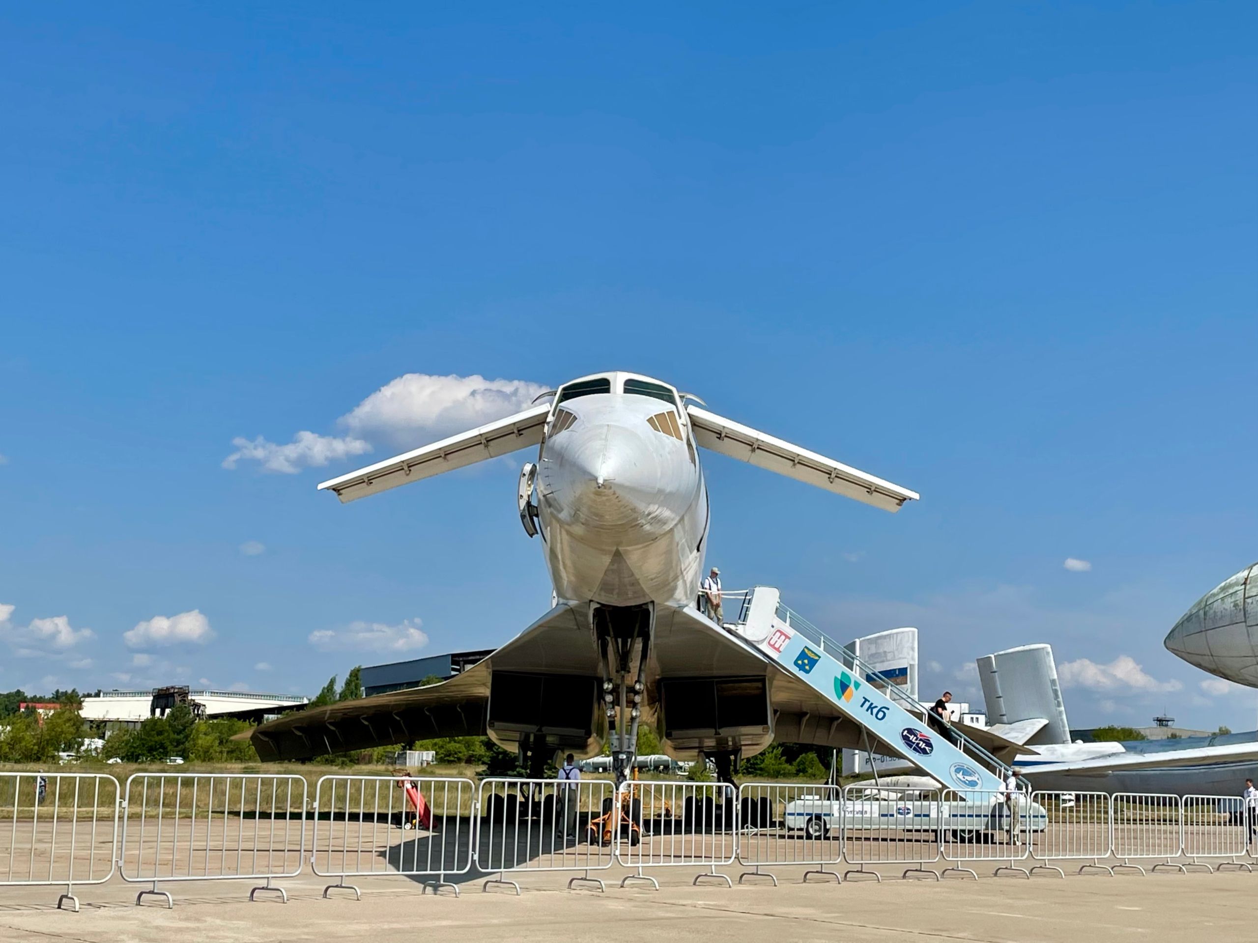 Interesting Features Of Russia's Concorde - The Tu-144