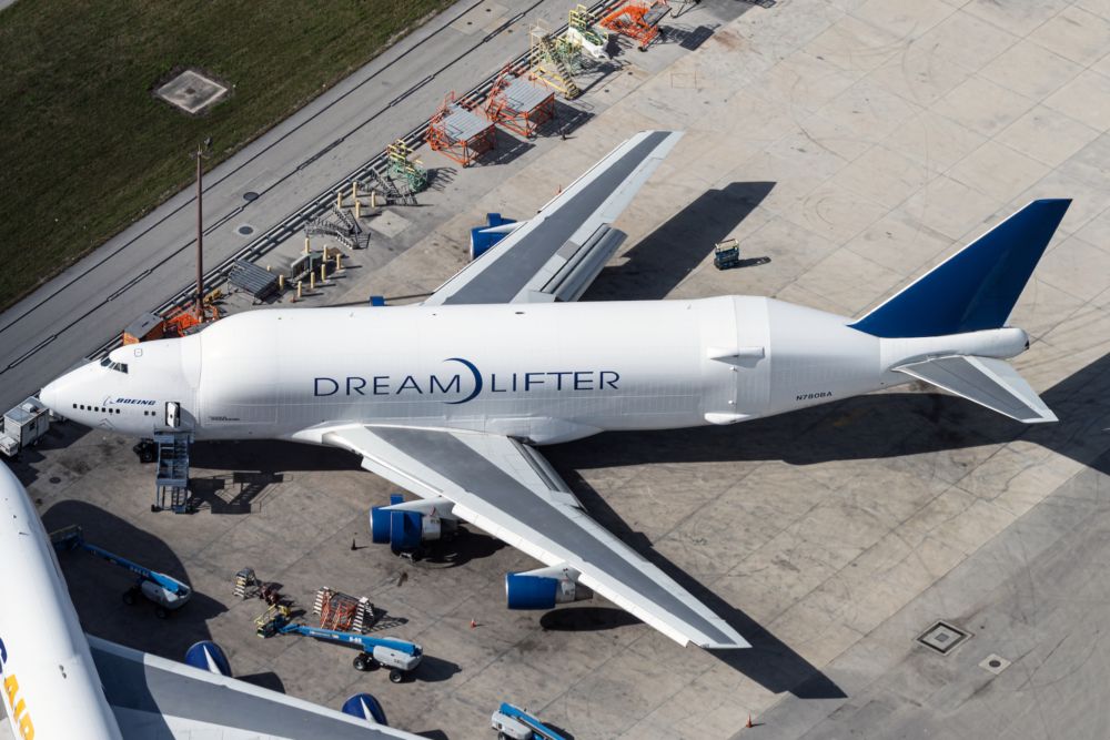 FedEx Express Leases Former Boeing Dreamlifter Facility