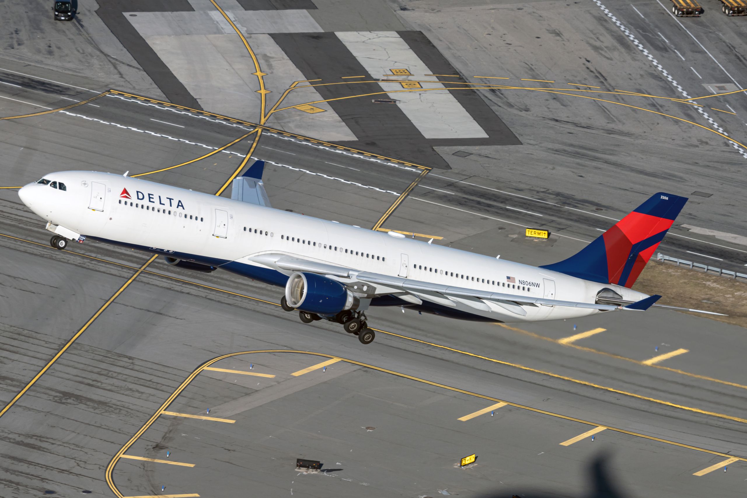 Yikes: Delta Air Lines Reveals Retrofitted Airbus A330-300 Seat Map