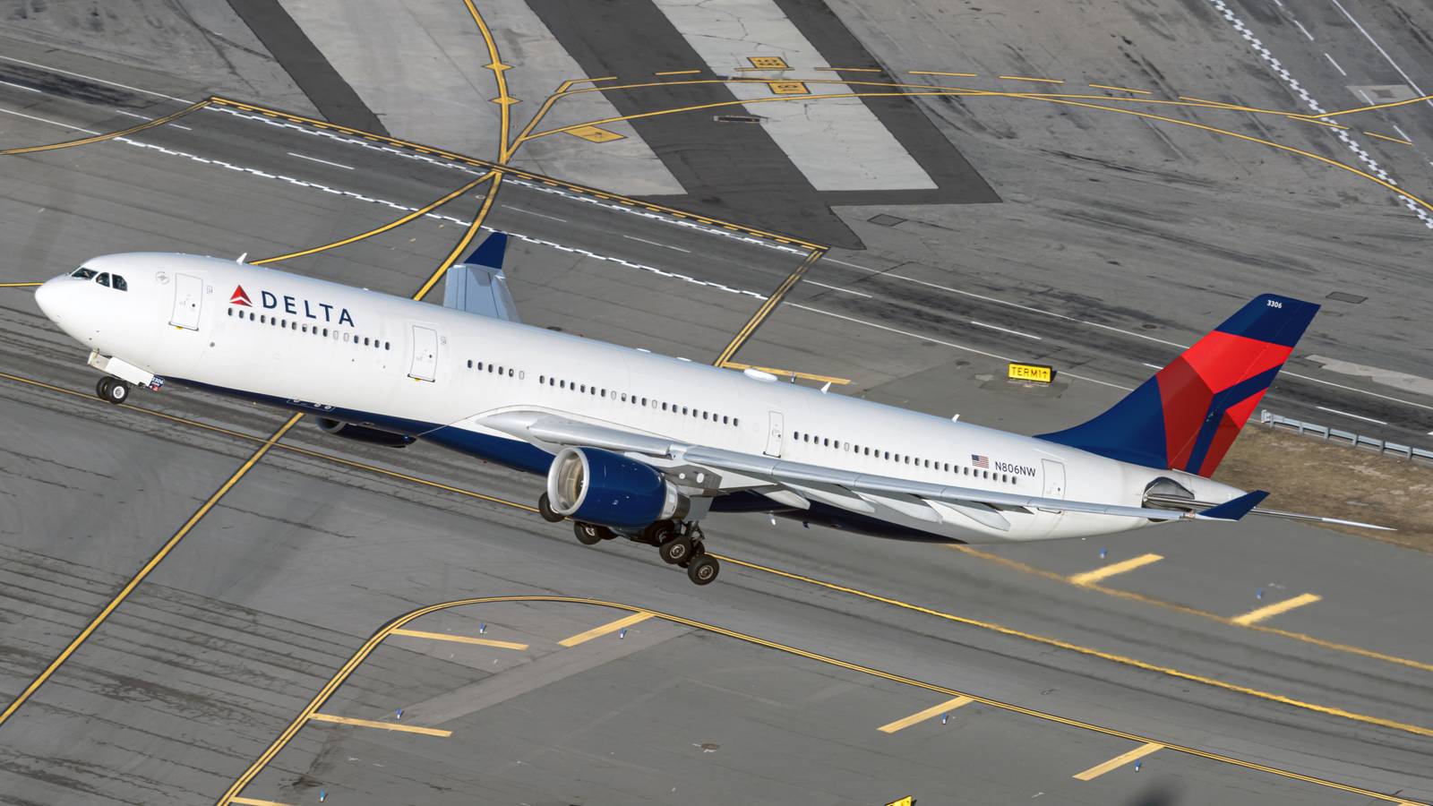 Yikes: Delta Air Lines Reveals Retrofitted Airbus A330-300 Seat Map